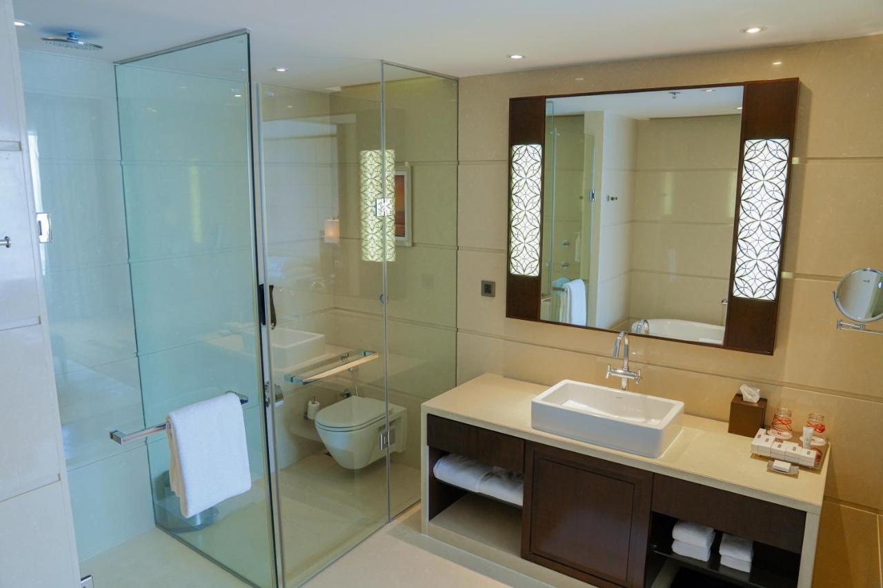 Kochi Marriott Hotel Экстерьер фото