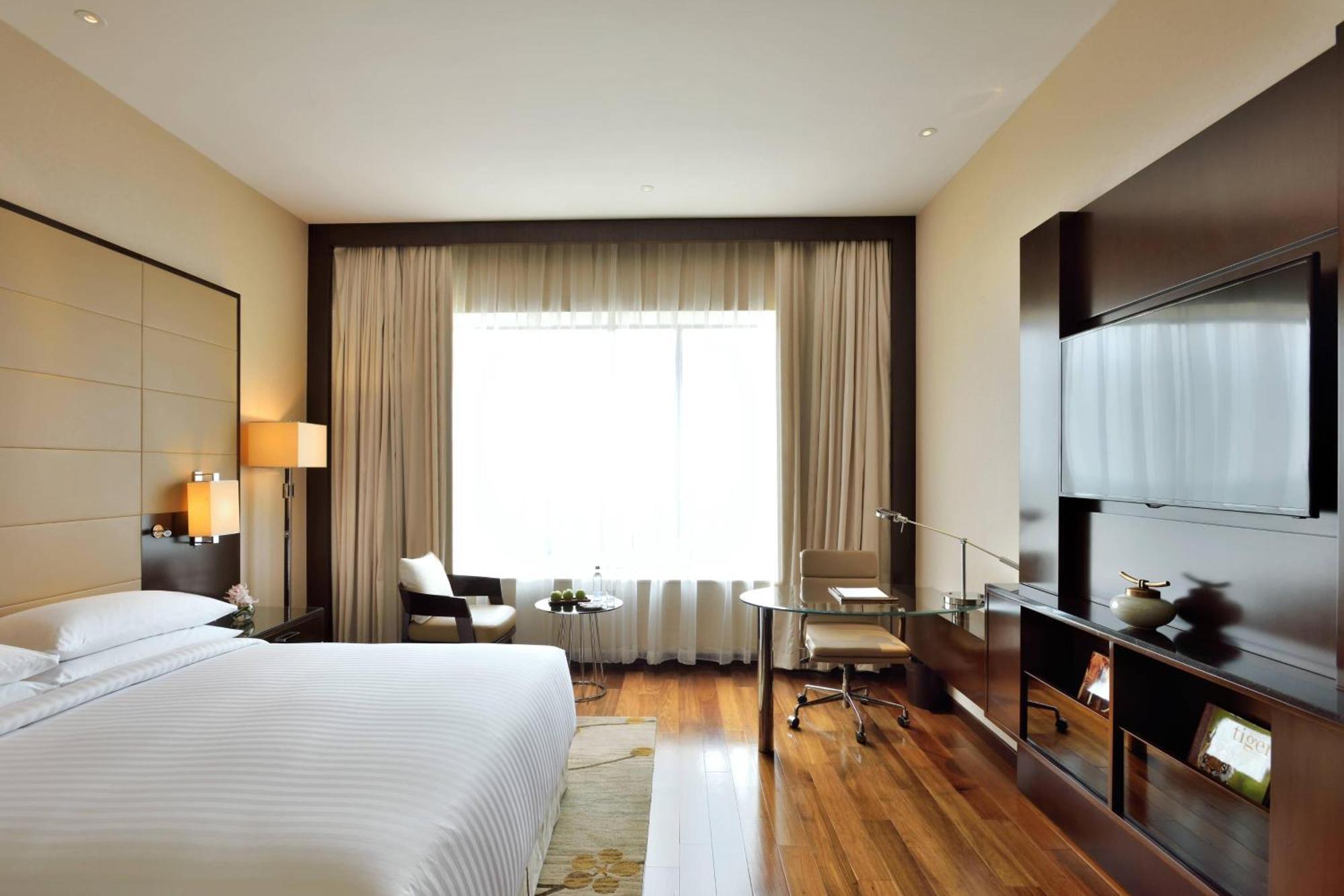 Kochi Marriott Hotel Экстерьер фото