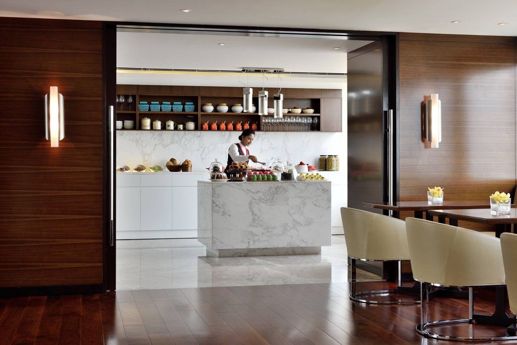 Kochi Marriott Hotel Экстерьер фото The private kitchen at the residence
